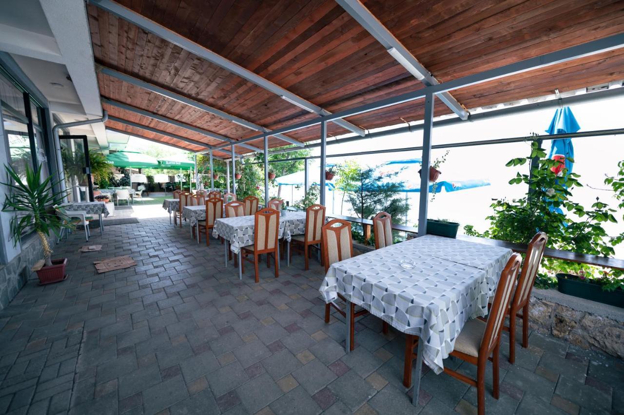Hotel Holiday-M Ohrid Exterior photo