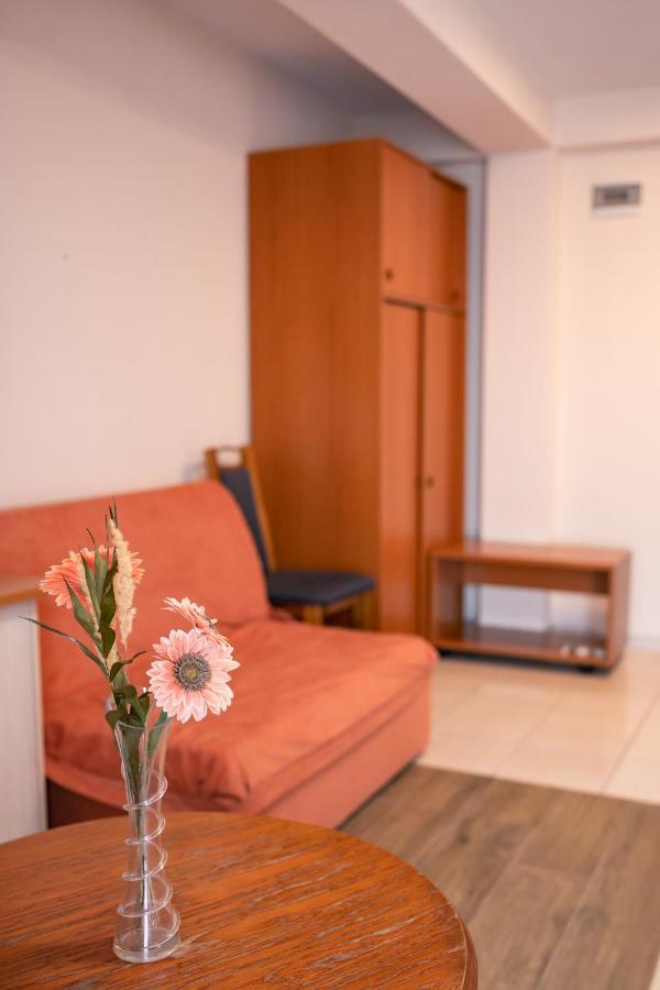 Hotel Holiday-M Ohrid Exterior photo