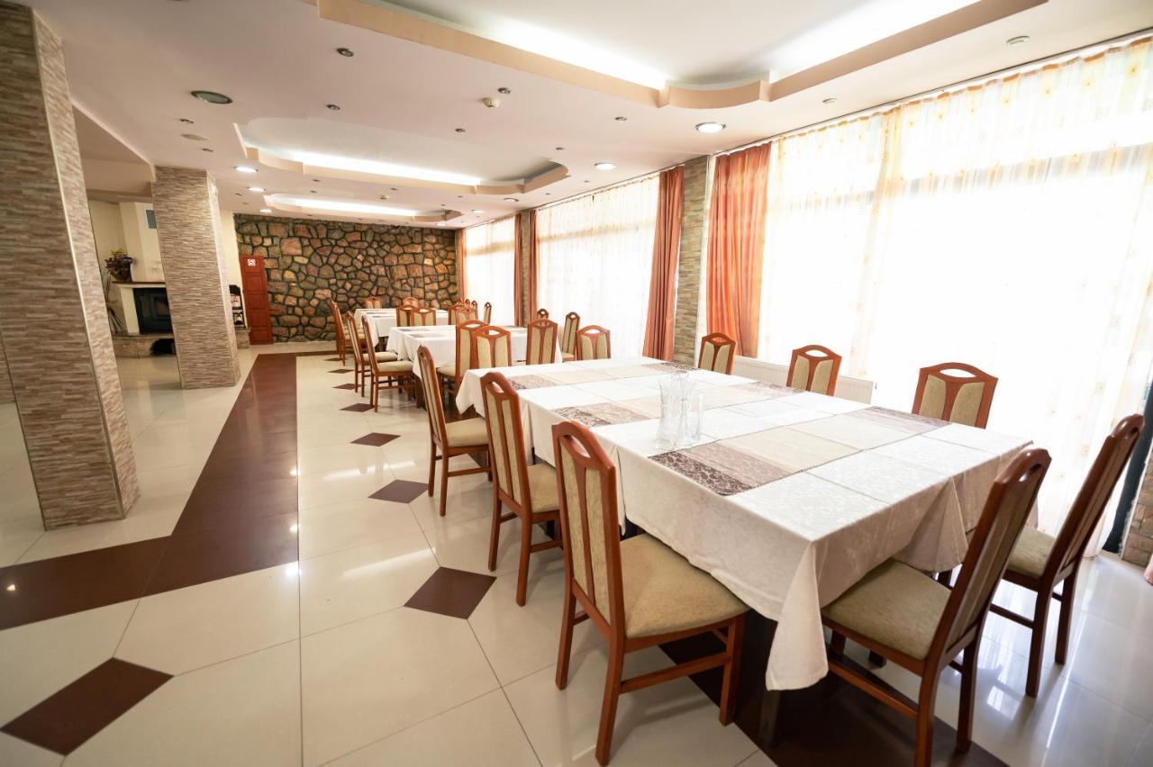 Hotel Holiday-M Ohrid Exterior photo