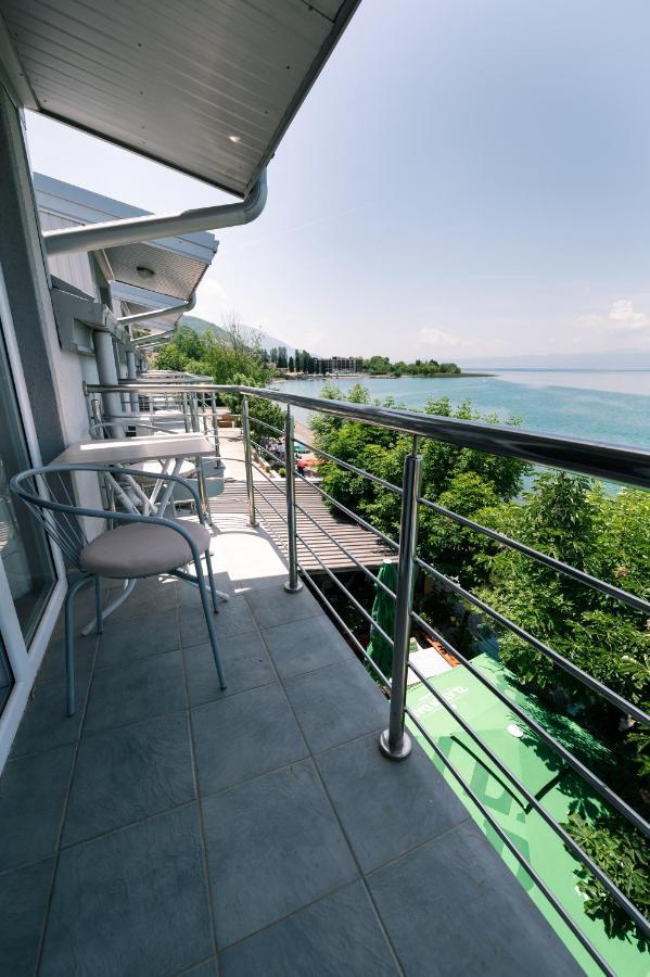 Hotel Holiday-M Ohrid Exterior photo