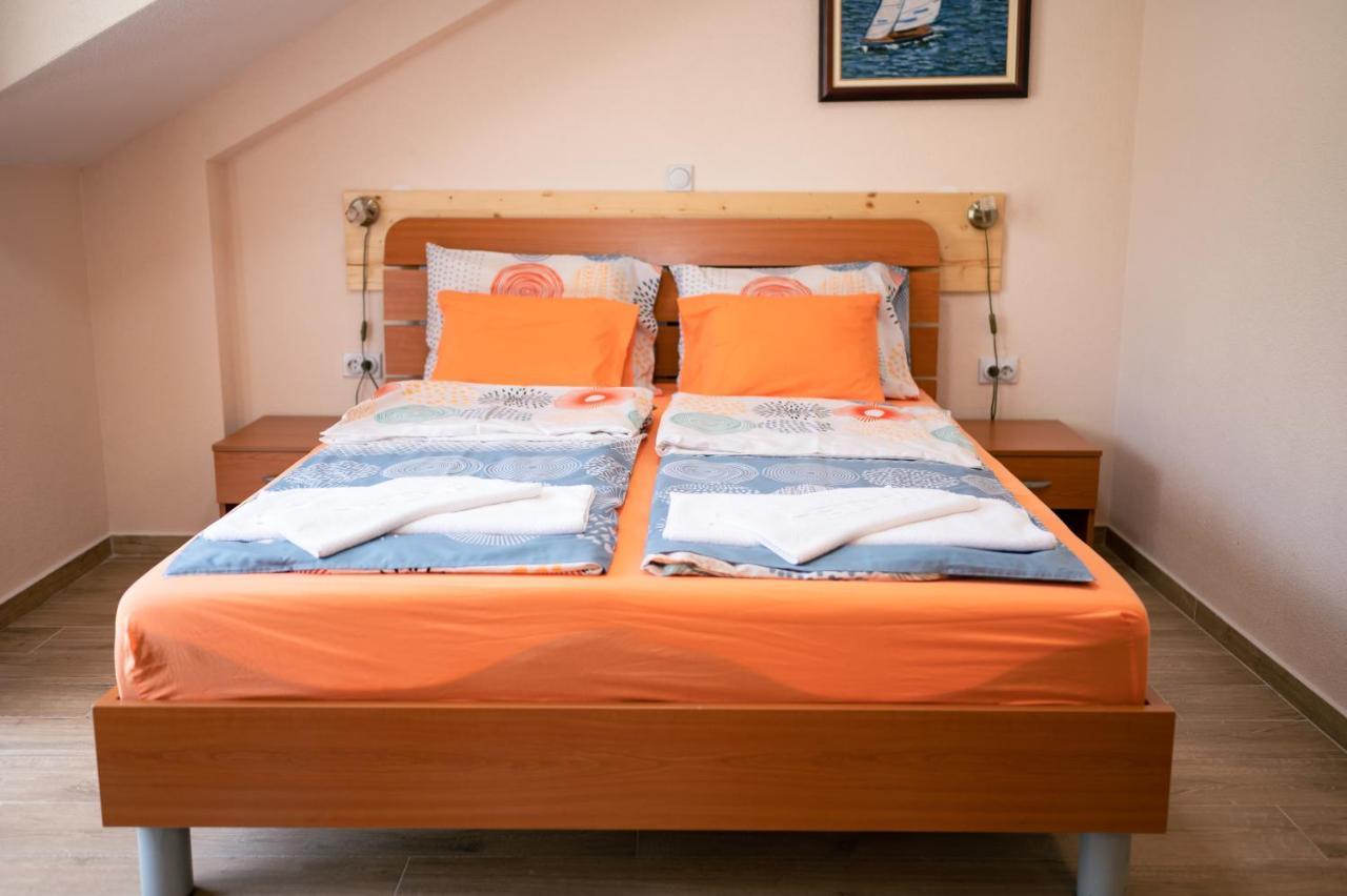 Hotel Holiday-M Ohrid Exterior photo